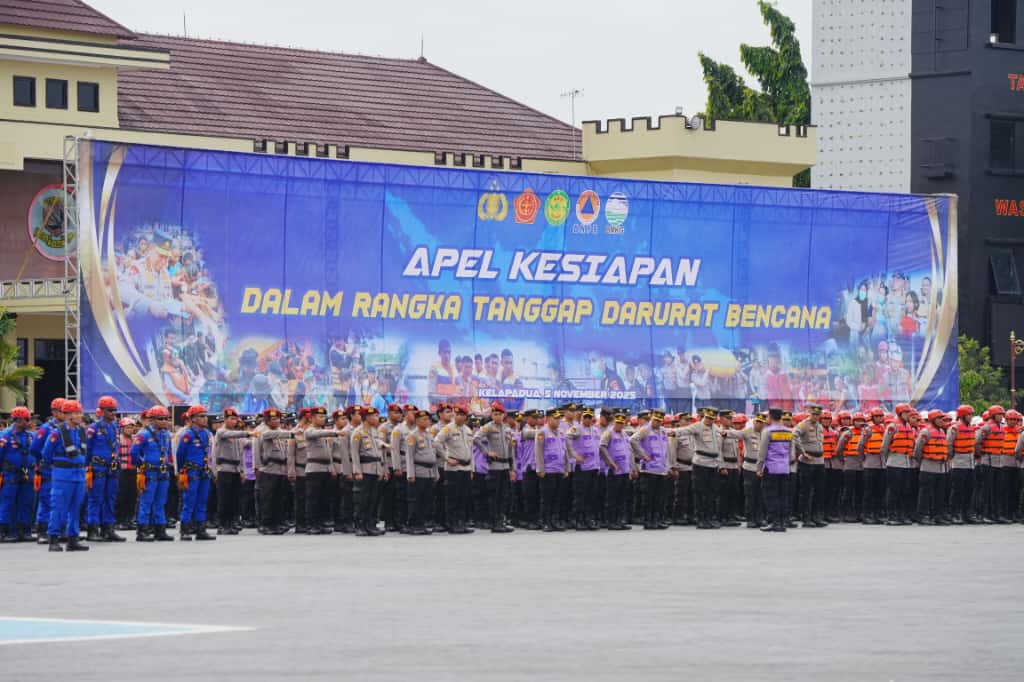 Kapolri Sigit Ajak Semua Pihak Perkuat Sinergi Hadapi Potensi Bencana di Musim Hujan