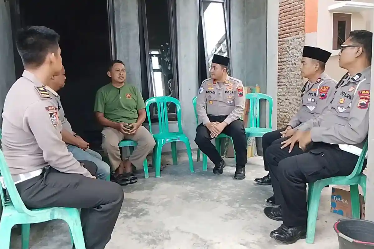 Kecelakaan Tragis di Brebes, Pelajar Meninggal Usai Gagal Menyalip