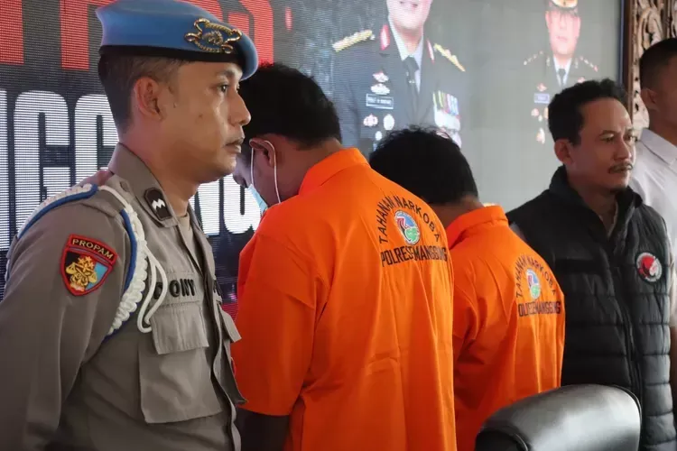 Kedapatan Edarkan Sabu, Dua Pemuda Ngadirejo Dibekuk Polisi