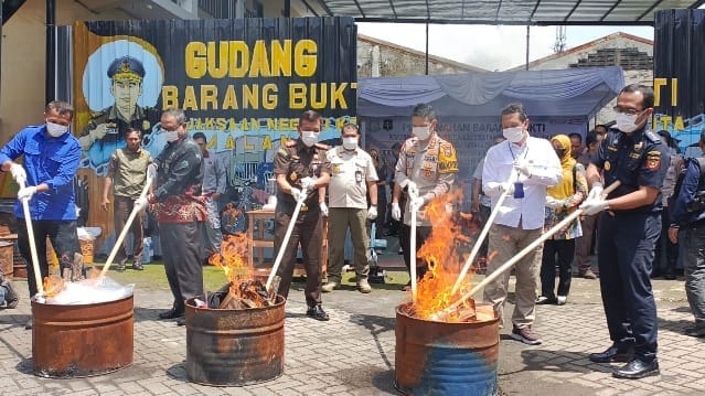Kejari Kota Malang Musnahkan Barang Bukti, Narkoba Paling Banyak Disita