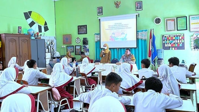 Peduli Pendidikan, Bhabinkamtibmas Kota Malang Bangun Karakter Siswa SD