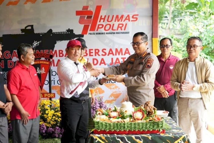 Peringati HUT ke-74 Humas Polri, Polda Jateng Ajak Awak Media Ikuti Latihan Menembak