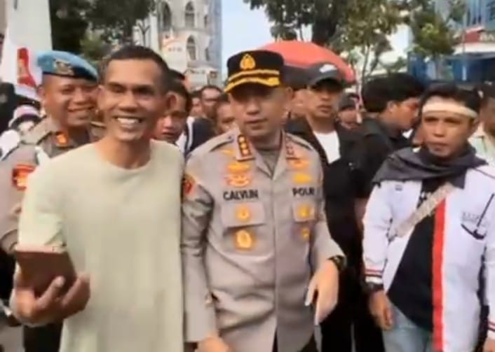 Polwan Tampil di Garis Depan Aksi Tutup TPL, Kapolrestabes Medan Beri Apresiasi