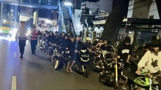 Ratusan Personel Dikerahkan Polisi guna Perketat Pengamanan Malam di Malang