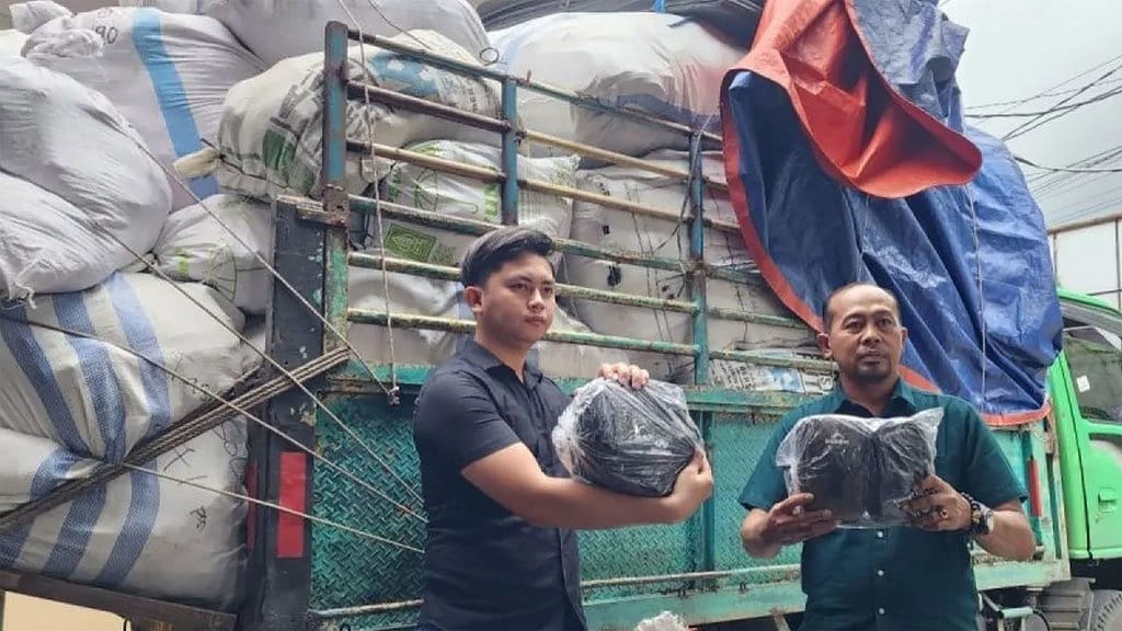 Ribuan Produk Eiger Palsu Disita Polda Jateng dari Gudang di Jawa Tengah