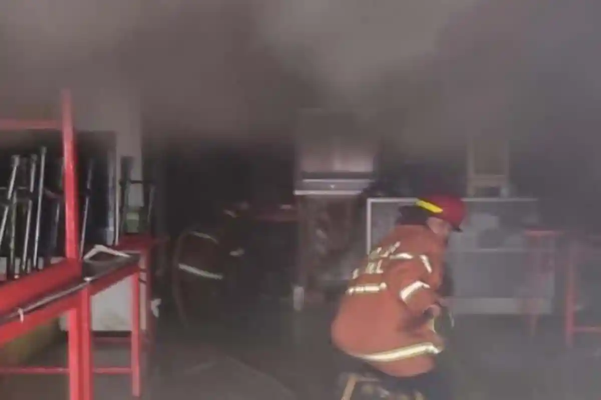 Ruko Warung Makan di Klojen Terbakar, Pemilik Berhasil Diselamatkan