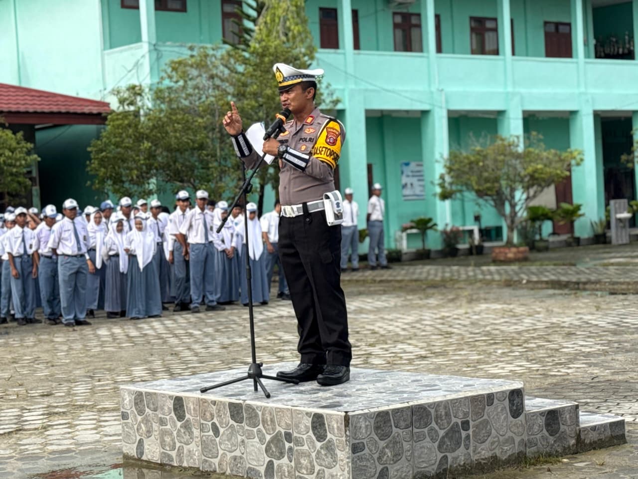 Satlantas Polres Kotim Gelar Sosialisasi Tertib Lalu Lintas di SMA Negeri 3 Sampit