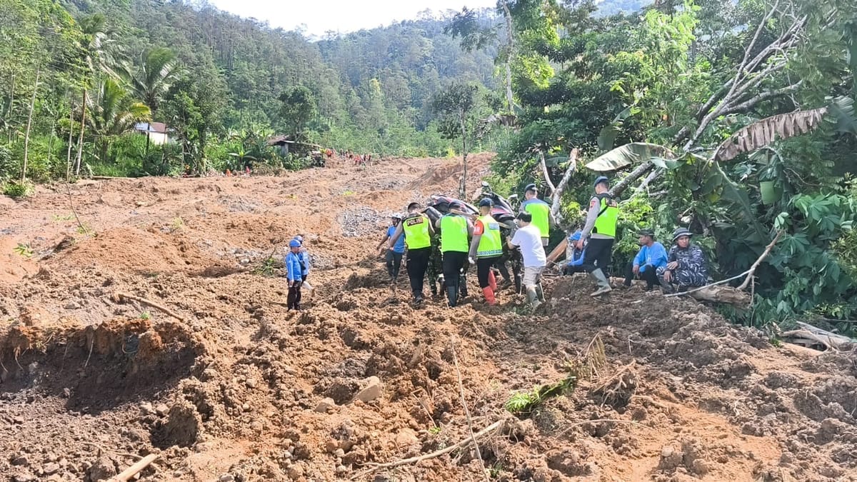 Tertunda Karena Tanah Masih Bergerak, Tim SAR Gabungan Mulai Pencarian 26 Korban Longsor Banjarnegara