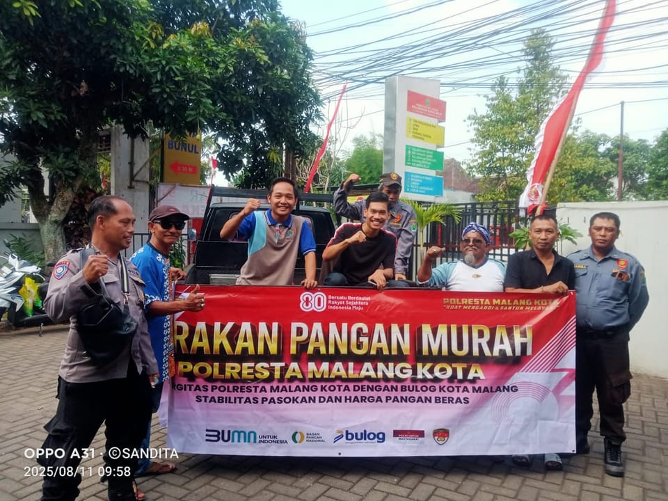 Bhabinkamtibmas Pastikan Warga yang Berhak Terima Beras di GPM Polresta Malang Kota