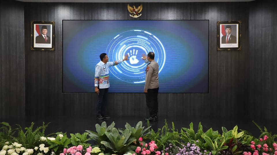 Inovasi Berbasis Teknologi, Polresta Malang Kota Luncurkan Layanan via WhatsApp