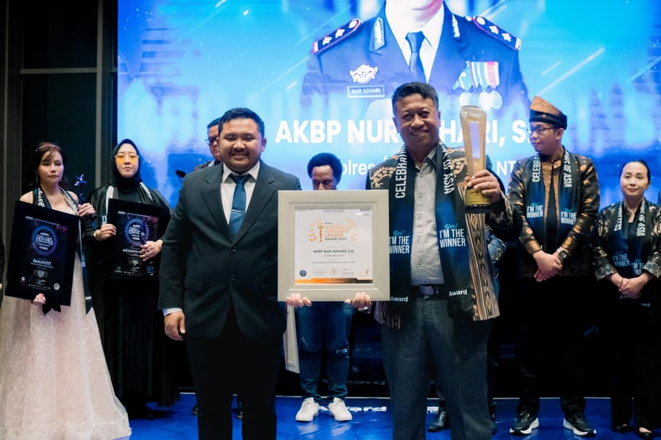 Kapolres Alor Raih Penghargaan "Inspiring Professional and Leadership Award 2025"