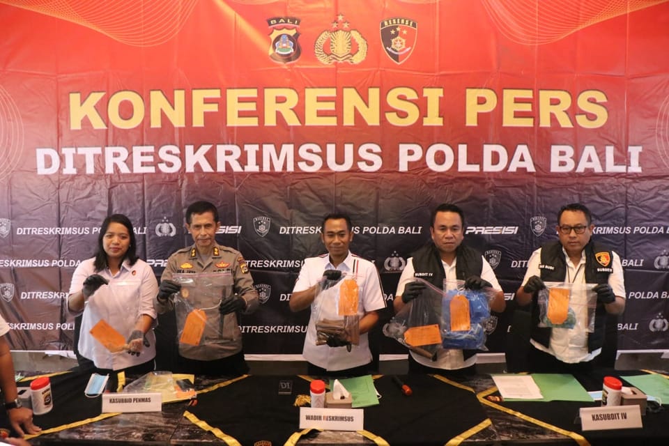 Nekat Oplos Gas Subsidi Polda Bali Amankan Pemuda Manggarai