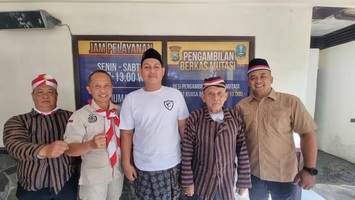Nuansa Merah Putih Warnai Layanan Satlantas Polresta Malang Sambut Hari Kemerdekaan