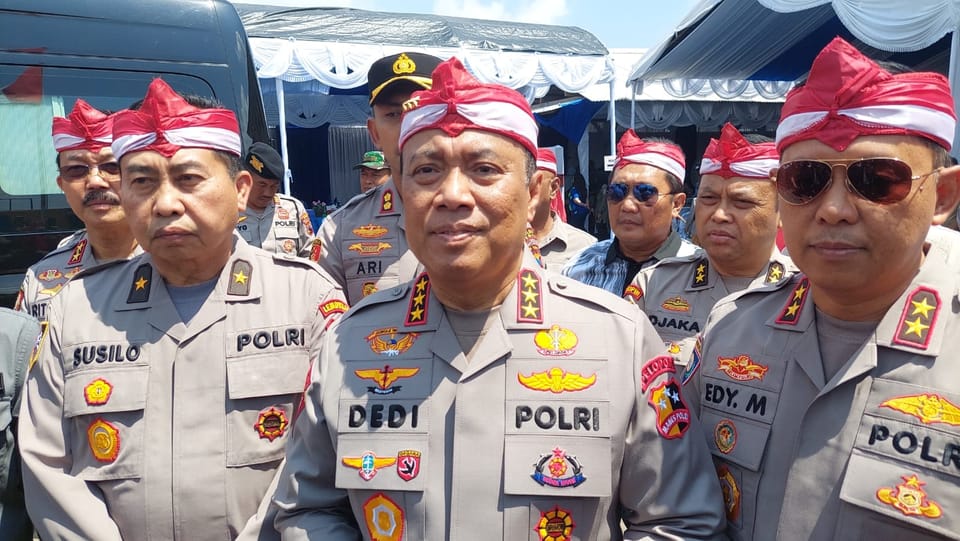Peduli Lingkungan, Alumni Akpol 90 Tanam Puluhan Pohon di Monumen Palagan Ambarawa