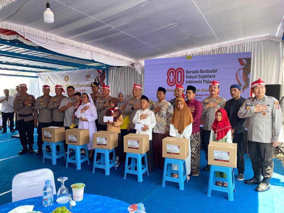 Peduli Masyarakat, Alumni Akpol 90 Bantu Warga Sayung Lewat Bakti Sosial