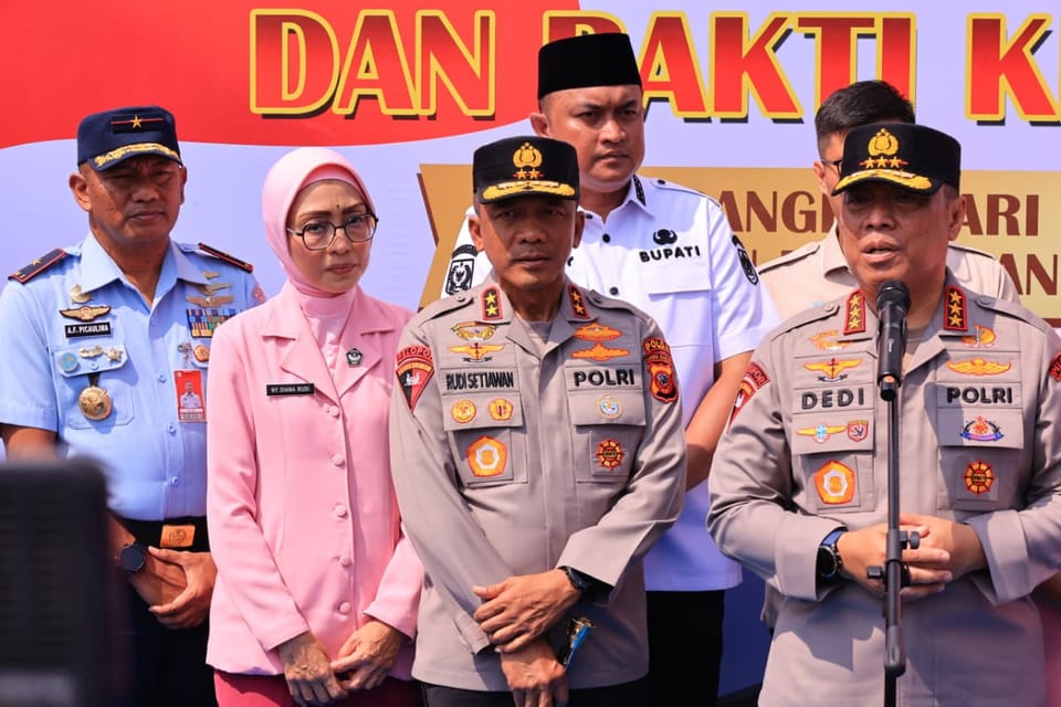 Peduli Pendidikan dan Kesejahteraan, Wakapolri Tinjau Pembangunan SMA Bhayangkara dan Gelar Baksos