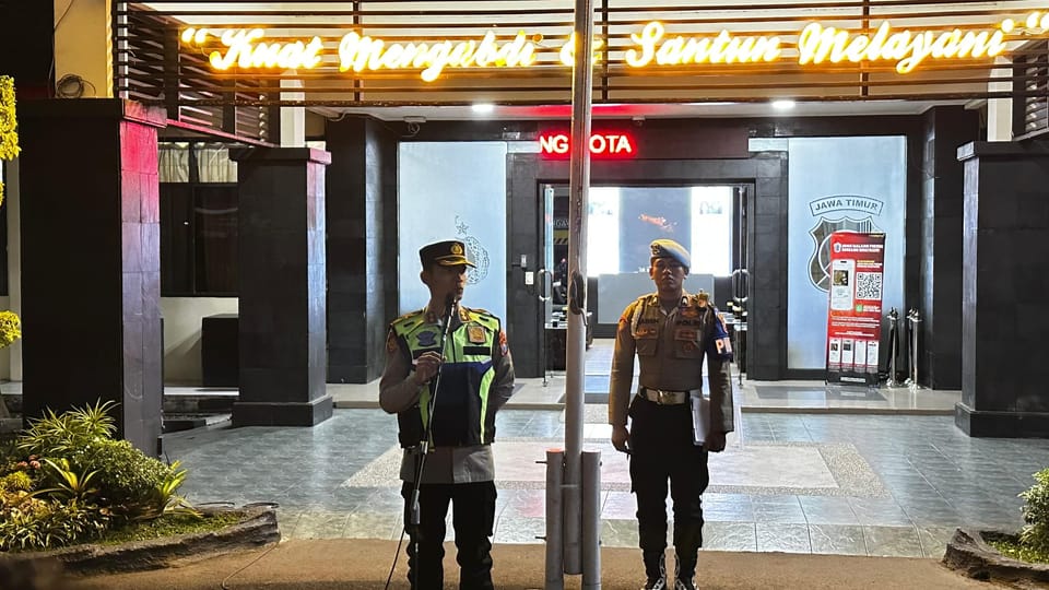 Polresta Malang Kota Kawal Ketat Rombongan Aremania Menuju Kanjuruhan