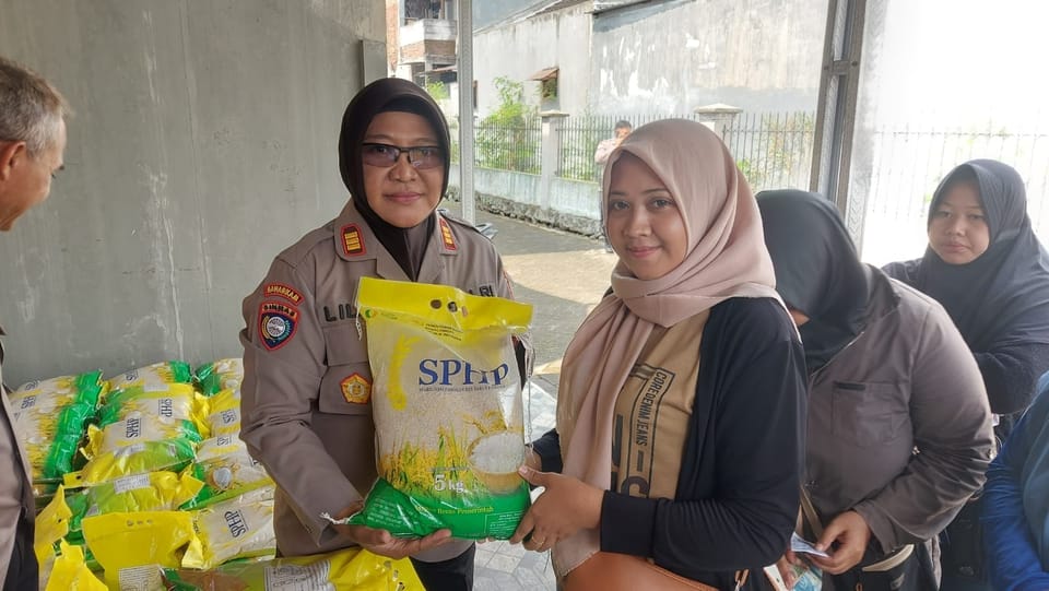 Polresta Malang Kota Salurkan 36 Ton Beras dalam Program Pangan Murah