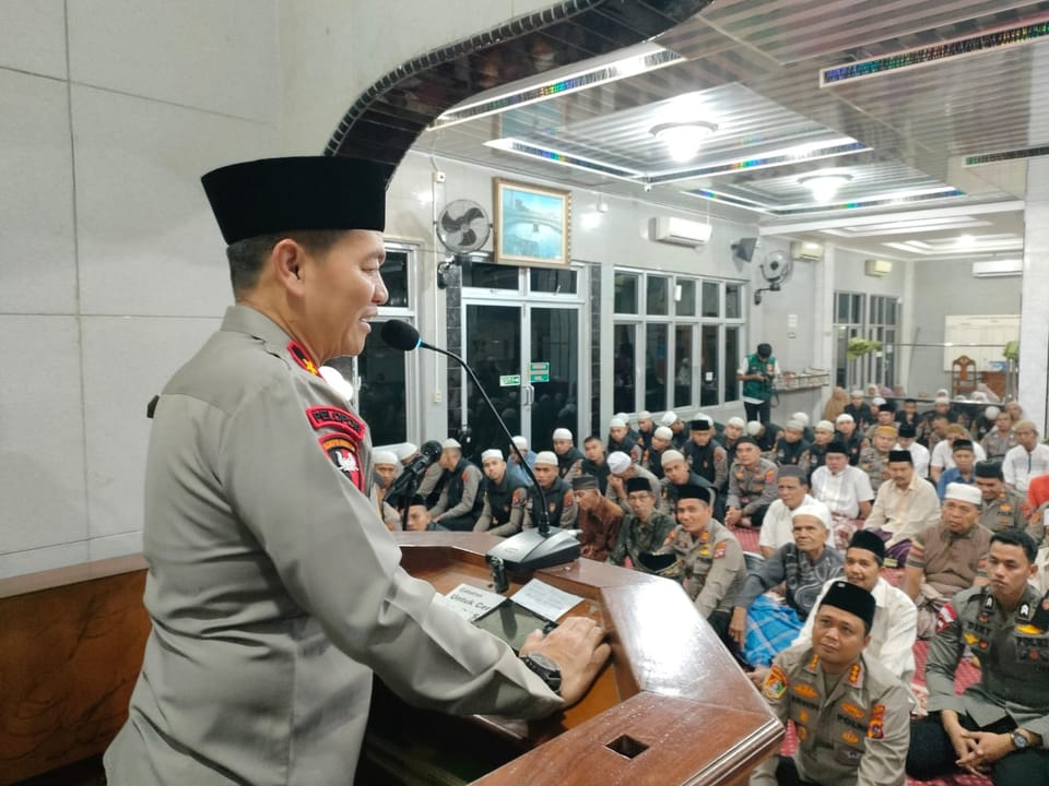 Subuh Berjamaah Bersama Warga, Bentuk Kedekatan Polri di Tengah Masyarakat