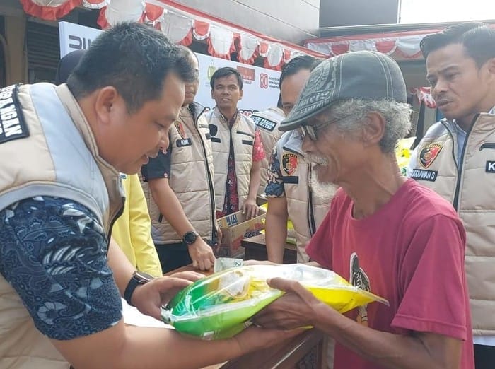 Warga Senang Bisa Beli Beras Murah di Gelaran GPM Polda Jateng