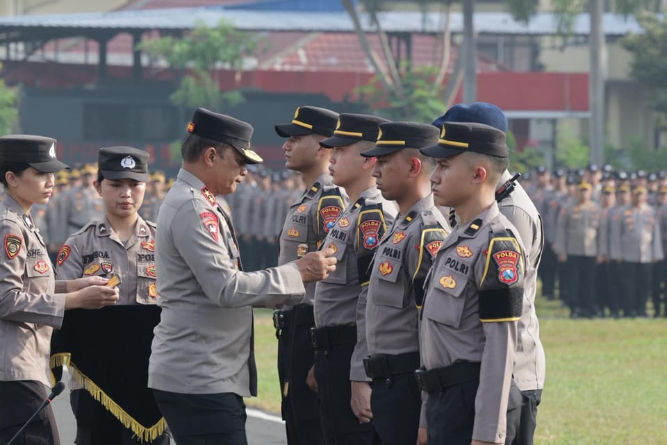 Kapolda Jatim Lepas 79 Personel Pamapta untuk Perkuat Pelayanan Terpadu di Polres Jajaran