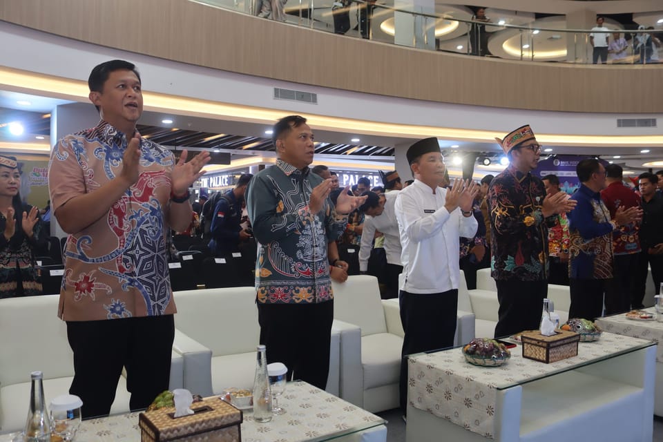 Kapolda Kalteng Dukung Transformasi Digital, Hadiri Peluncuran QRIS Tap dan Aplikasi Huma Betang Borneo di Palangka Raya