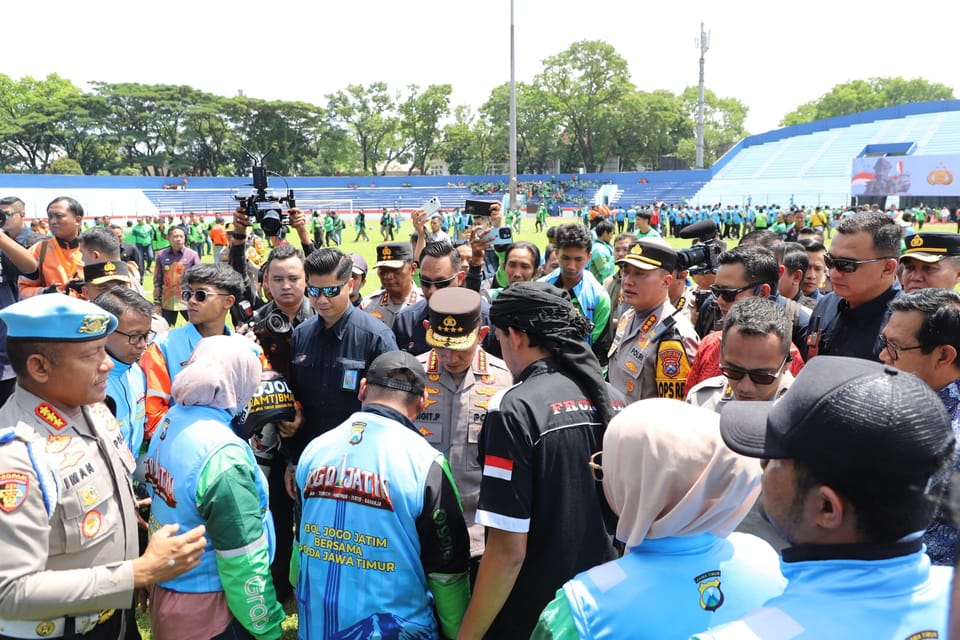 Kolaborasi Kapolri dan Komunitas Ojol Hadirkan Deklarasi Jogo Jatim di Kota Malang