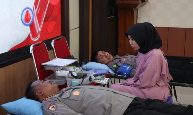 Peringati HUT Humas Polri ke-74, Polresta Cilacap Gelar Donor Darah dan Himpun 80 Kantong
