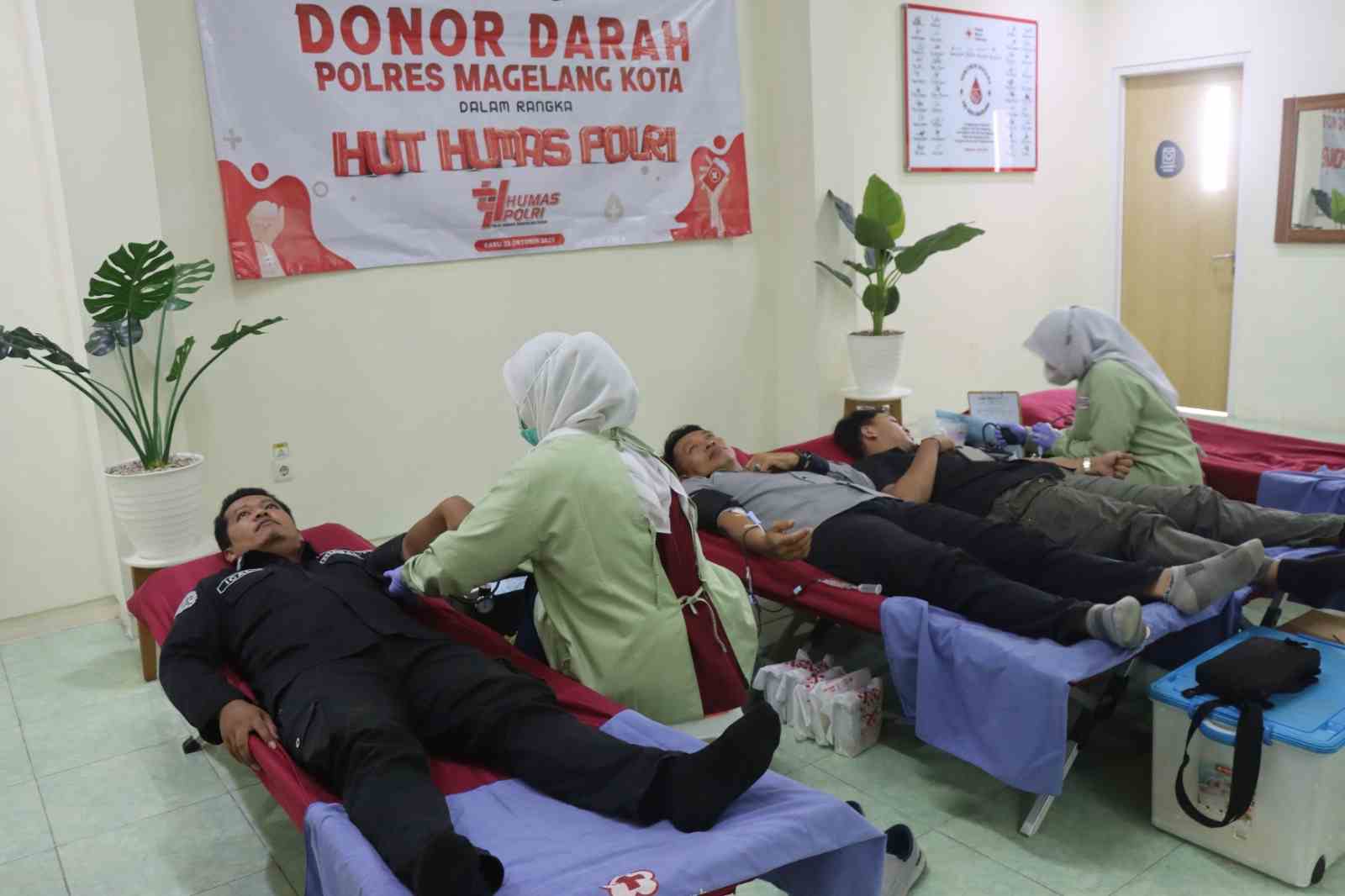 Peringati HUT ke-74, Humas Polri Presisi Polres Magelang Kota Gelar Donor Darah