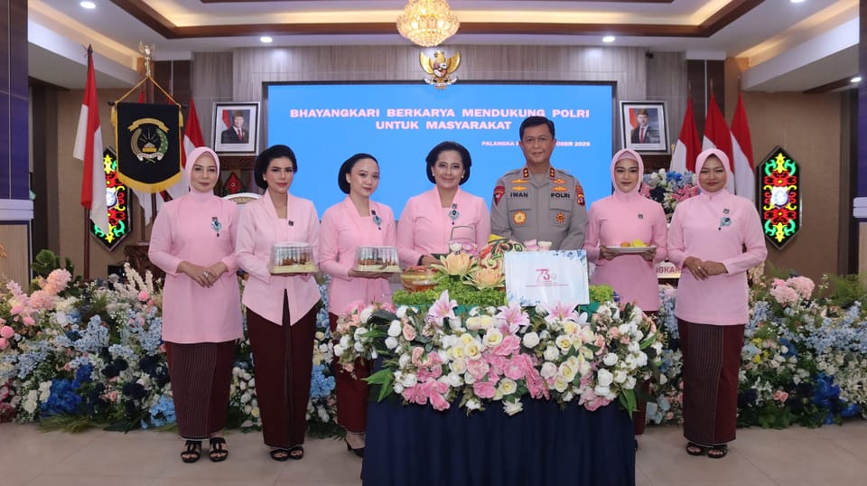 Rayakan HKGB Ke-73, Polda Kalteng Berbagi Tali Asih untuk Dukung Pendidikan Akademik