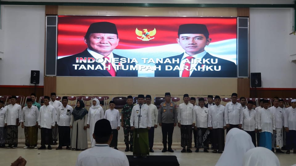 Sinergi Pemerintah dan Polri, Kapolda serta Gubernur Kalteng Pimpin Apel Hari Santri 2025