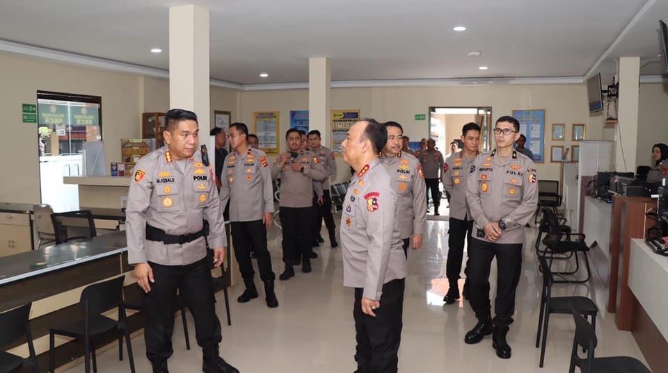 Wakapolri Tinjau Ruang SKCK Polresta Denpasar, Pastikan Pelayanan Prima bagi Masyarakat