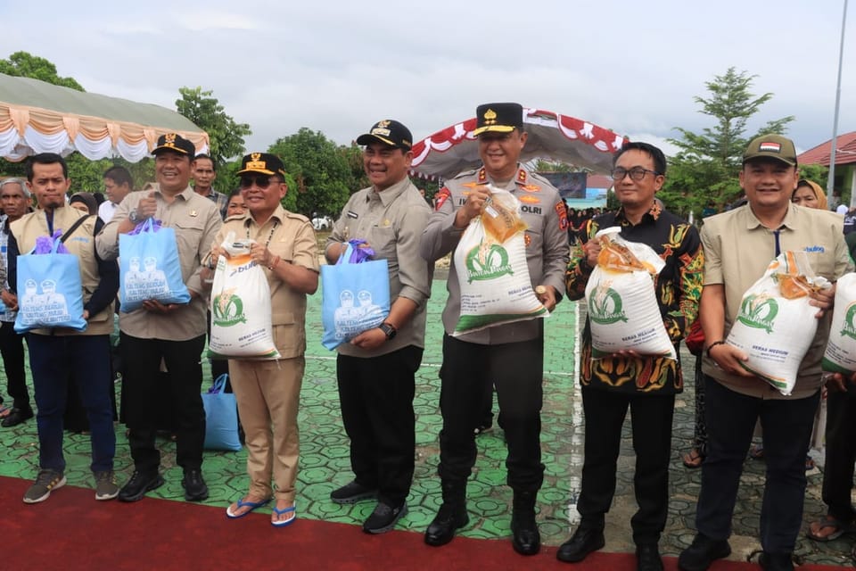 Gubernur dan Kapolda Kalteng Tinjau Sarpras dan Layanan Sosial di SMA 4 Muara Teweh