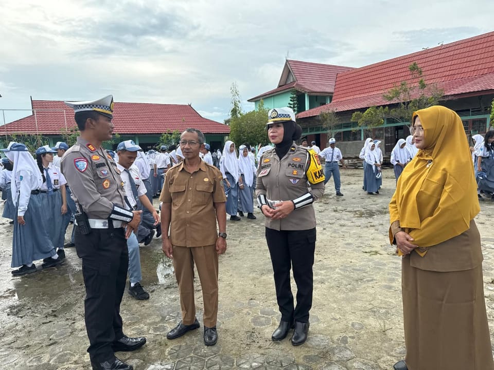Pelajar SMA Negeri 3 Sampit Dapat Pembinaan Tertib Lalu Lintas dari Satlantas Polres Kotim