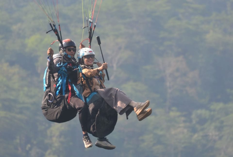 Polda Jateng dan Pemkab Kendal Dorong Promosi Sport Tourism Curug 1000 Paralayang