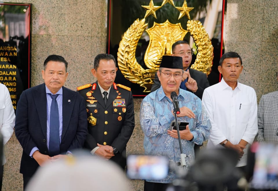 Rapat Perdana Komisi Percepatan Reformasi, Kapolri Tegaskan Polri Terbuka Terhadap Evaluasi