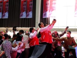 Relawan Muda Tim 7 Loyalitas Satu Sikap 2024 Bersama Jokowi