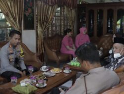 Jelang Hari Bhayangkara ke-76 Kapolres Pemalang Anjangsana ke Purnawirawan dan Warakawuri