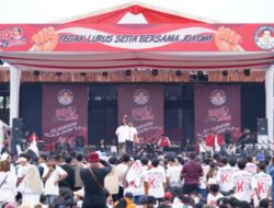 Ribuan Relawan Jokowi Plat K Silaturahmi Akbar ‘Gagego’, Nyatakan Setia dan 2024 Nderek Jokowi
