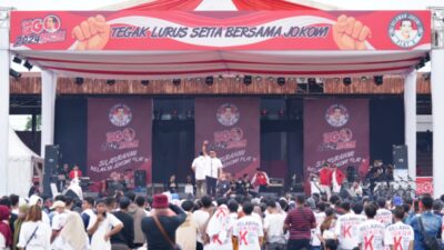 Ribuan Relawan Jokowi Plat K Silaturahmi Akbar ‘Gagego’, Nyatakan Setia dan 2024 Nderek Jokowi
