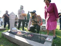 Penghormatan ke TMP Kalibata, Kapolri Lanjutkan Semangat Pahlawan Wujudkan Indonesia Emas
