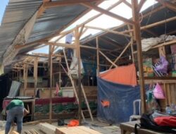 Puting Beliung Terjang Pasar Darurat Banjarnegara, Warga Berhamburan