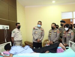 Polisi Anjangsana ke Mantan Kapolri, Anggota yang Sakit dan Gugur saat Tugas