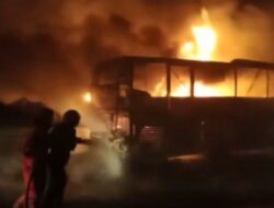 Bus Rosalia Terbakar di Tol Pejagan Pemalang, Sopir dan Penumpang Selamat