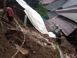 Breaking News! Talud Longsor di Lawen Banjarnegara Timpa Tiga Rumah, Warga Dihimbau Waspada