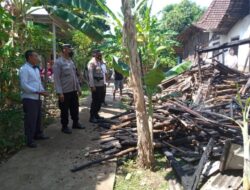 Kebakaran Dapur Rumah di Desa Tunjungrejo, Kapolsek Margoyoso : Api Berasal dari Tungku Kayu Bakar