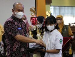 Lomba Cerdas Cermat Dokter Kecil dan Kader Kesehtan Remaja, Kecamatan Banjarnegara Raih Juara 1