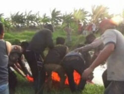 Mayat Wanita Ditemukan Mengapung di Sungai Tulung Demak