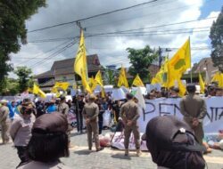 PMII Kota Salatiga Gelar Aksi Demo di Depan Kantor DPRD Kota Salatiga