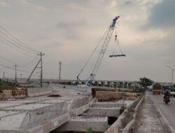 Tanah Musnah Hambat Proyek Tol Semarang- Demak